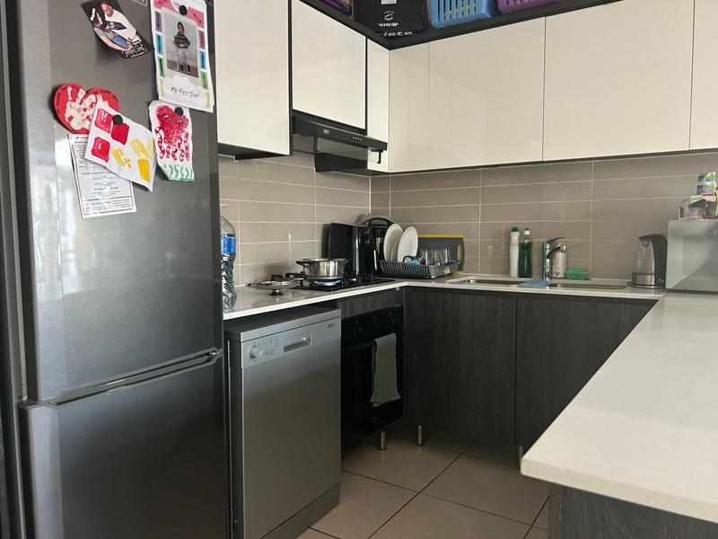 To Let 1 Bedroom Property for Rent in Sandown Western Cape